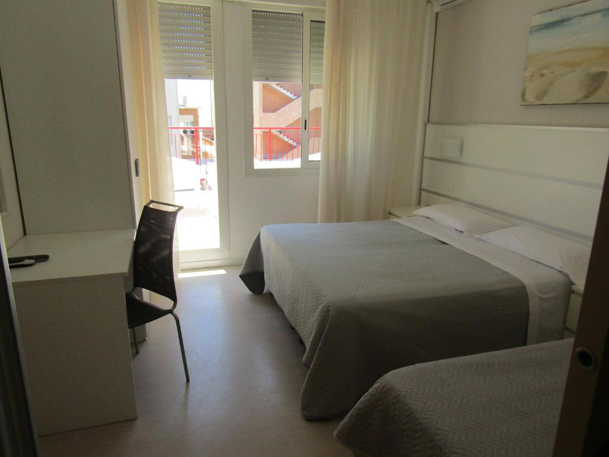 Hotel Atene Lido di Jesolo Bagian luar foto