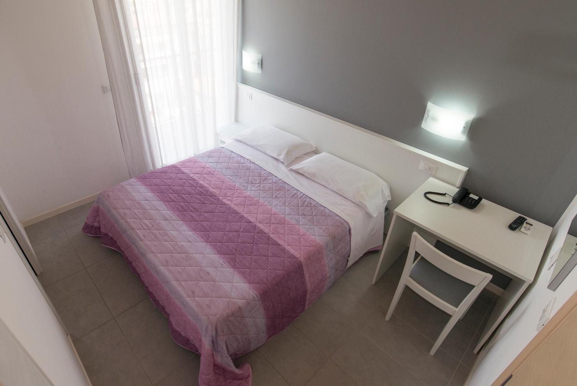 Hotel Atene Lido di Jesolo Bagian luar foto